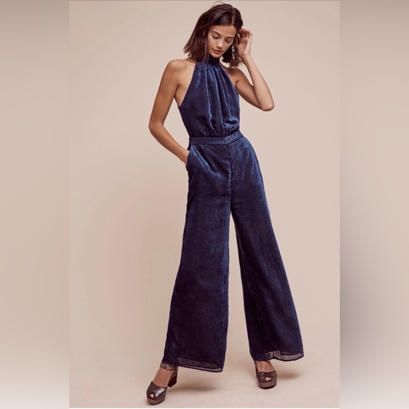 Anthropologie Pants - Anthropologie Velvet Nova Jumpsuit in Navy 🦋